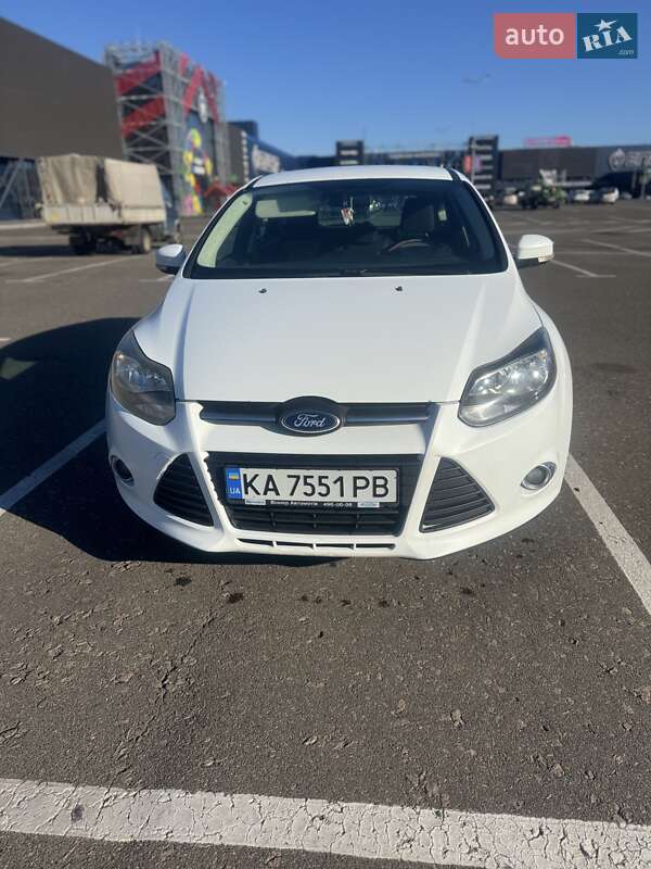 Хэтчбек Ford Focus 2012 в Киеве