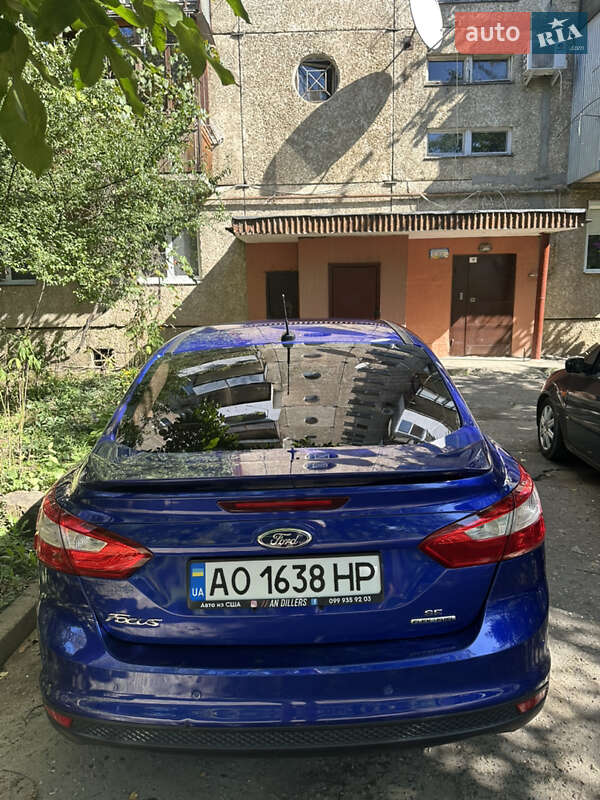 Седан Ford Focus 2013 в Ужгороде