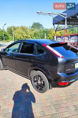 Хэтчбек Ford Focus 2010 в Смеле