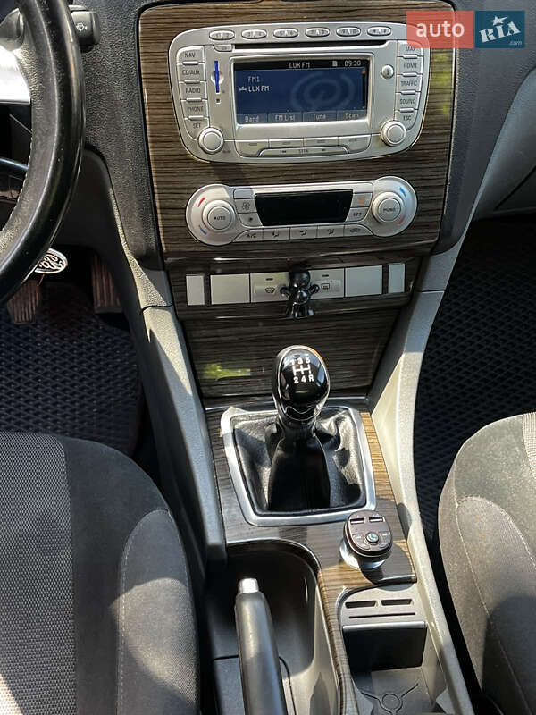 Хэтчбек Ford Focus 2008 в Виннице