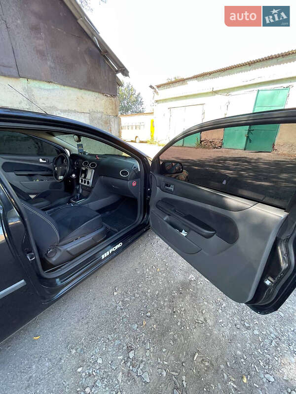 Хэтчбек Ford Focus 2007 в Арцизе