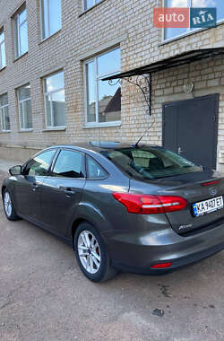 Седан Ford Focus 2016 в 