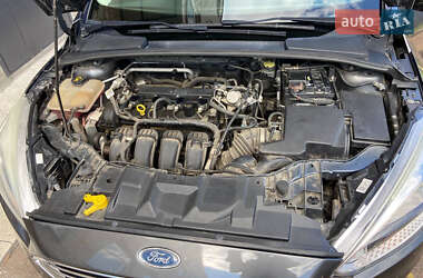 Седан Ford Focus 2016 в 