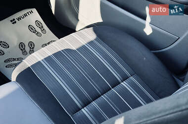 Хетчбек Ford Focus 2010 в 
