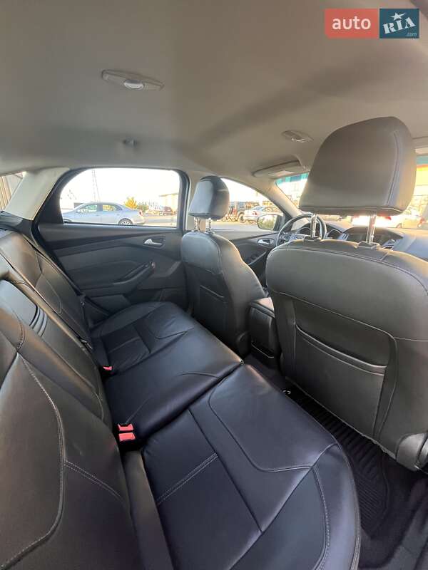 Седан Ford Focus 2015 в Луцке фото 13 Седан Ford Focus 2015 в Луцке