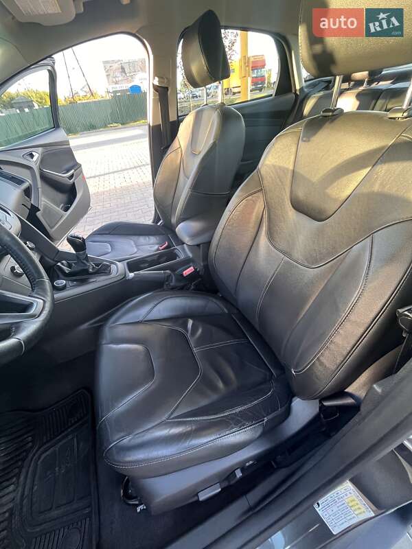 Седан Ford Focus 2015 в Луцке фото 15 Седан Ford Focus 2015 в Луцке