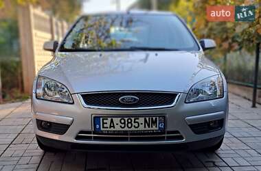 Хэтчбек Ford Focus 2007 в 