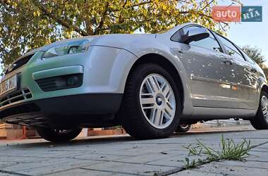 Хэтчбек Ford Focus 2007 в 