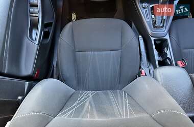 Седан Ford Focus 2016 в 