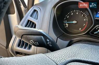 Седан Ford Focus 2016 в 