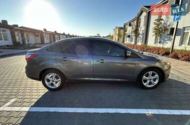 Седан Ford Focus 2013 в 
