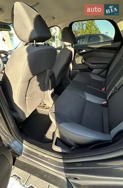 Седан Ford Focus 2013 в 