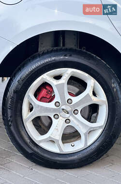Седан Ford Focus 2013 в 