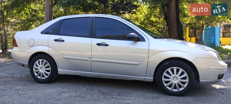 Седан Ford Focus 2006 в Киеве