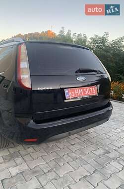 Универсал Ford Focus 2010 в 
