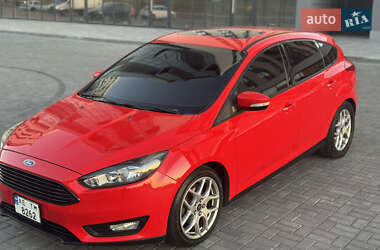 Хэтчбек Ford Focus 2015 в 