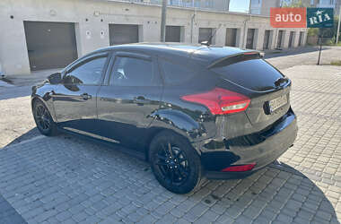 Хэтчбек Ford Focus 2016 в 