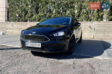 Хэтчбек Ford Focus 2016 в 