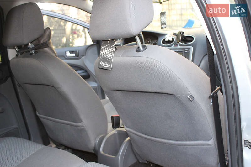 Седан Ford Focus 2007 в Каменском