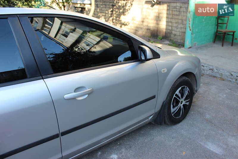 Седан Ford Focus 2007 в Каменском