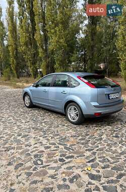 Хэтчбек Ford Focus 2006 в 