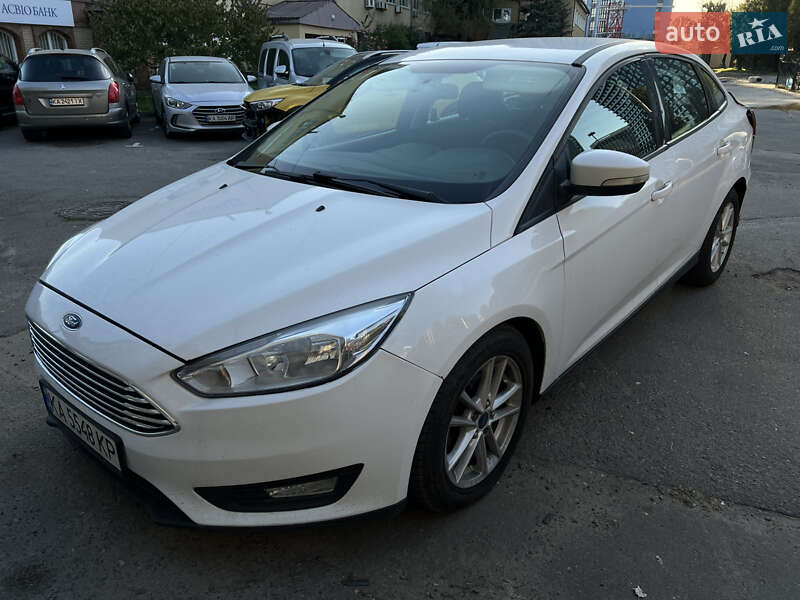 Седан Ford Focus 2016 в 