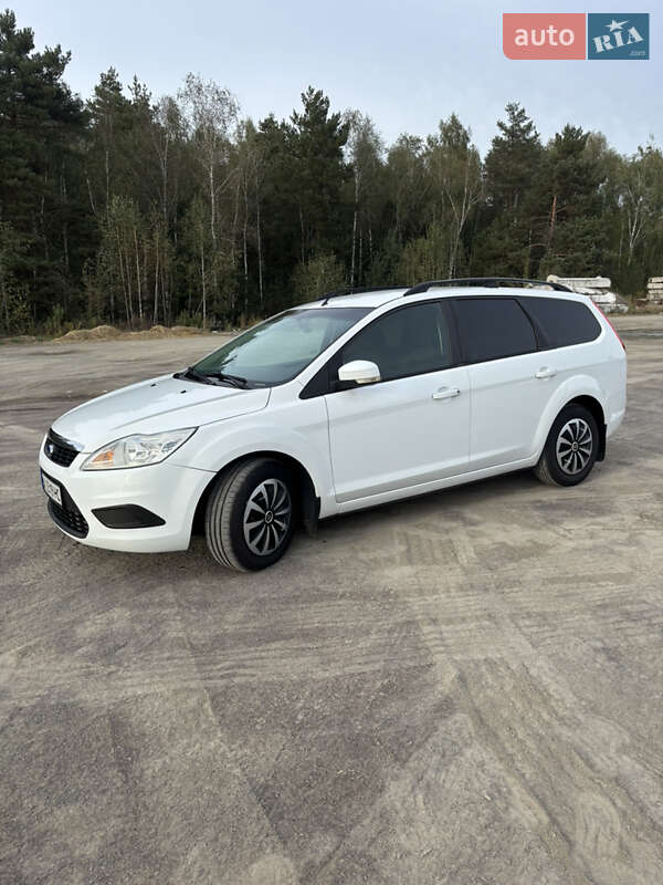 Универсал Ford Focus 2010 в 