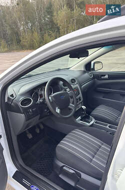 Универсал Ford Focus 2010 в 