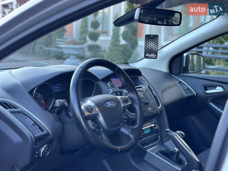 Хетчбек Ford Focus 2011 в Стрию фото 47 Хетчбек Ford Focus 2011 в Стрию