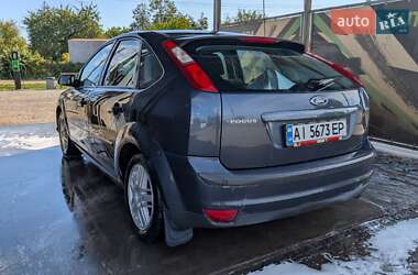 Хэтчбек Ford Focus 2006 в 