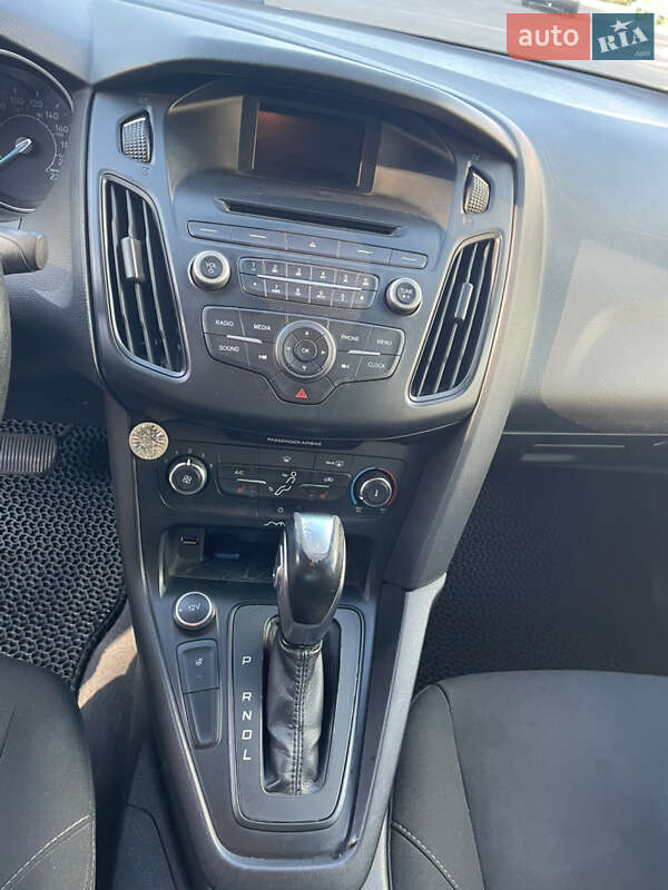 Седан Ford Focus 2015 в Николаеве фото 15 Седан Ford Focus 2015 в Николаеве