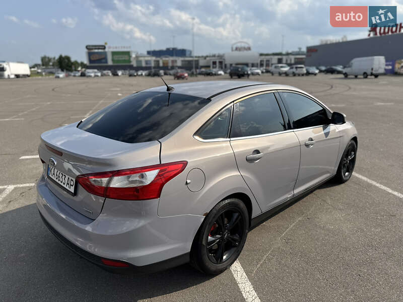 Седан Ford Focus 2013 в Киеве