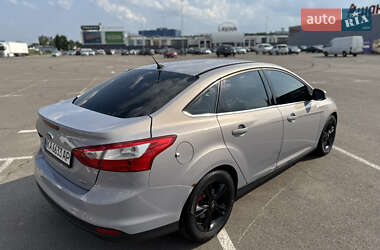 Седан Ford Focus 2013 в 