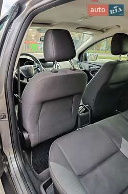 Седан Ford Focus 2013 в 
