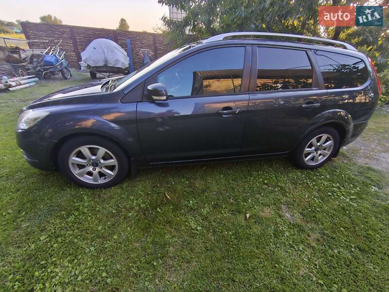 Универсал Ford Focus 2010 в Киеве