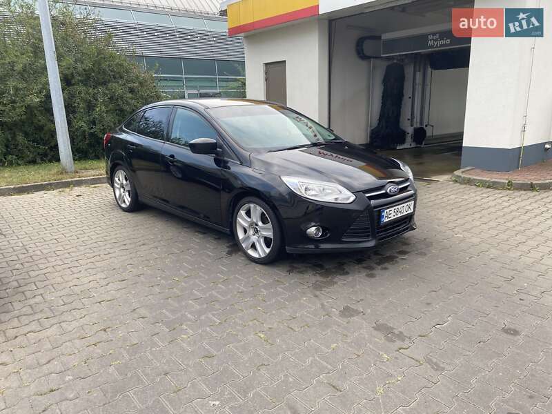 Седан Ford Focus 2012 в Львове