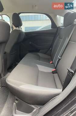 Седан Ford Focus 2012 в 
