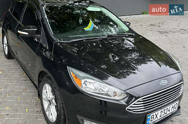 Хэтчбек Ford Focus 2015 в 