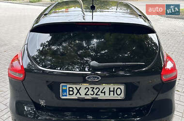 Хэтчбек Ford Focus 2015 в 