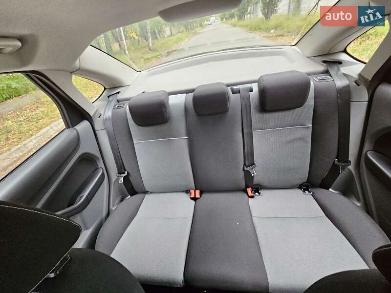 Седан Ford Focus 2010 в Киеве