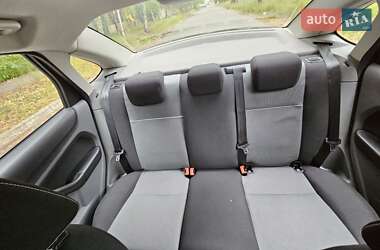 Седан Ford Focus 2010 в 