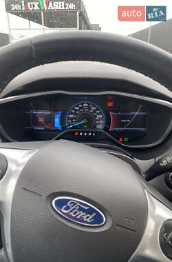 Хэтчбек Ford Focus 2014 в 