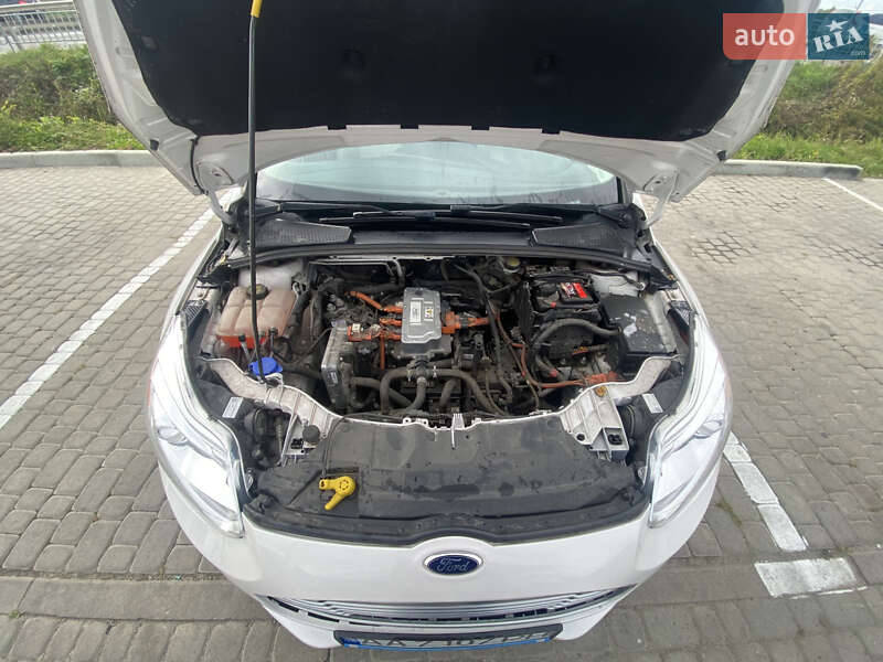 Хэтчбек Ford Focus 2014 в Львове