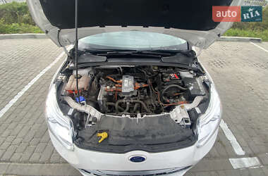 Хэтчбек Ford Focus 2014 в 