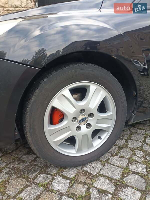 Универсал Ford Focus 2008 в Бориславе