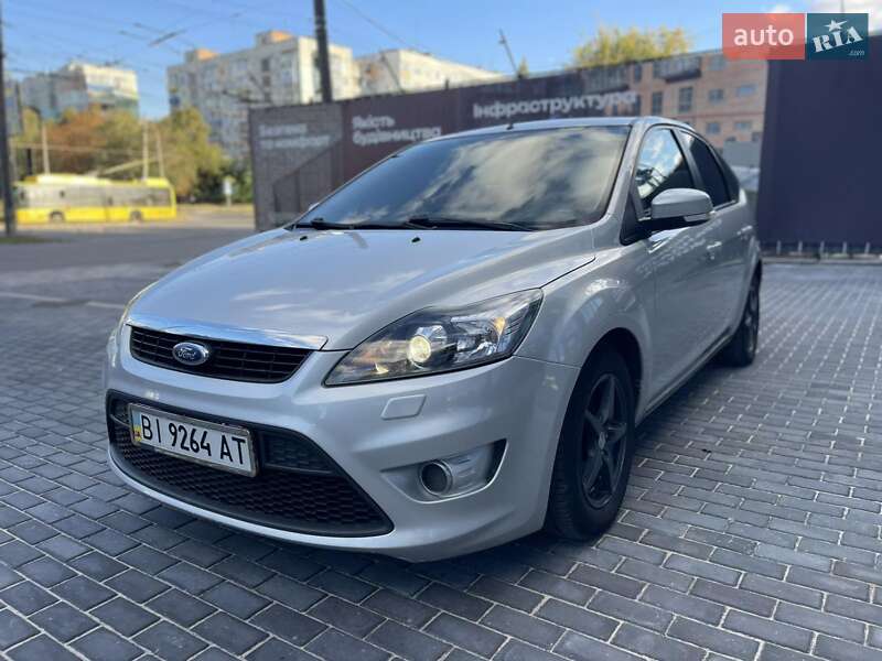 Хэтчбек Ford Focus 2008 в Полтаве