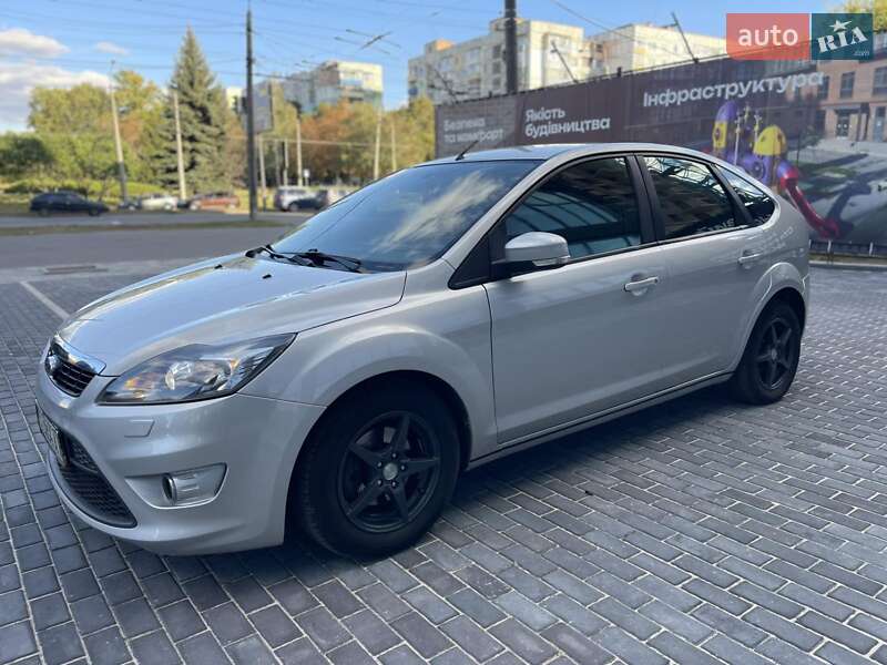 Хэтчбек Ford Focus 2008 в Полтаве