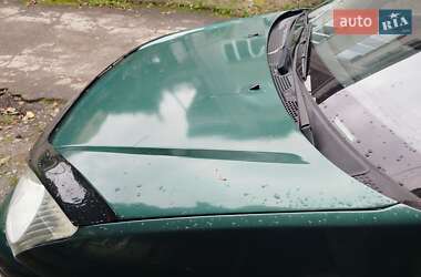 Седан Ford Focus 2000 в 