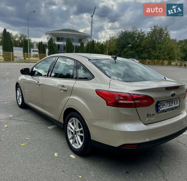 Седан Ford Focus 2016 в Александрие