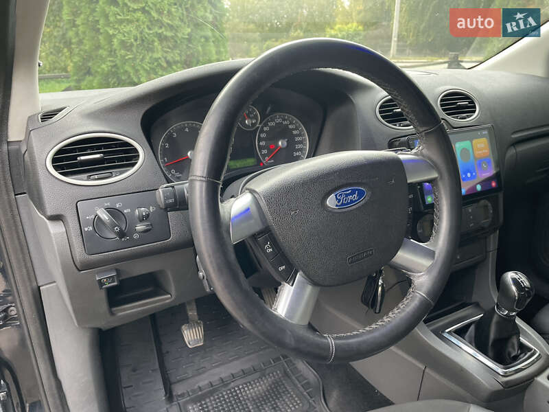 Седан Ford Focus 2006 в Сумах